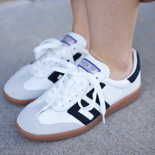 Back 70 Cloud - White/Black