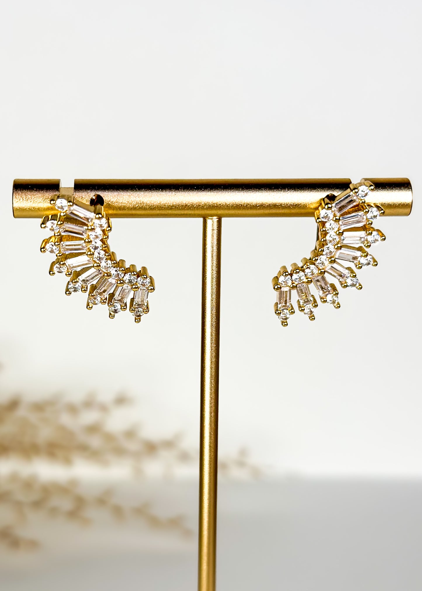 Sweetest Thing Fan Earrings - Gold