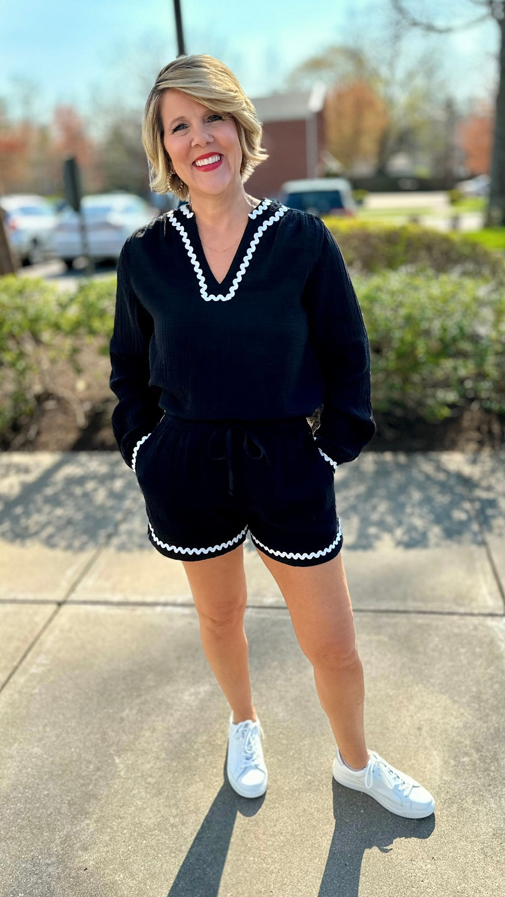 Stark X Ziggy Shorts - Black / White