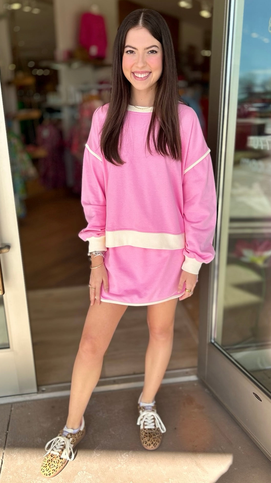 Sporty Chic Sweatshirt - Pink With Ecru