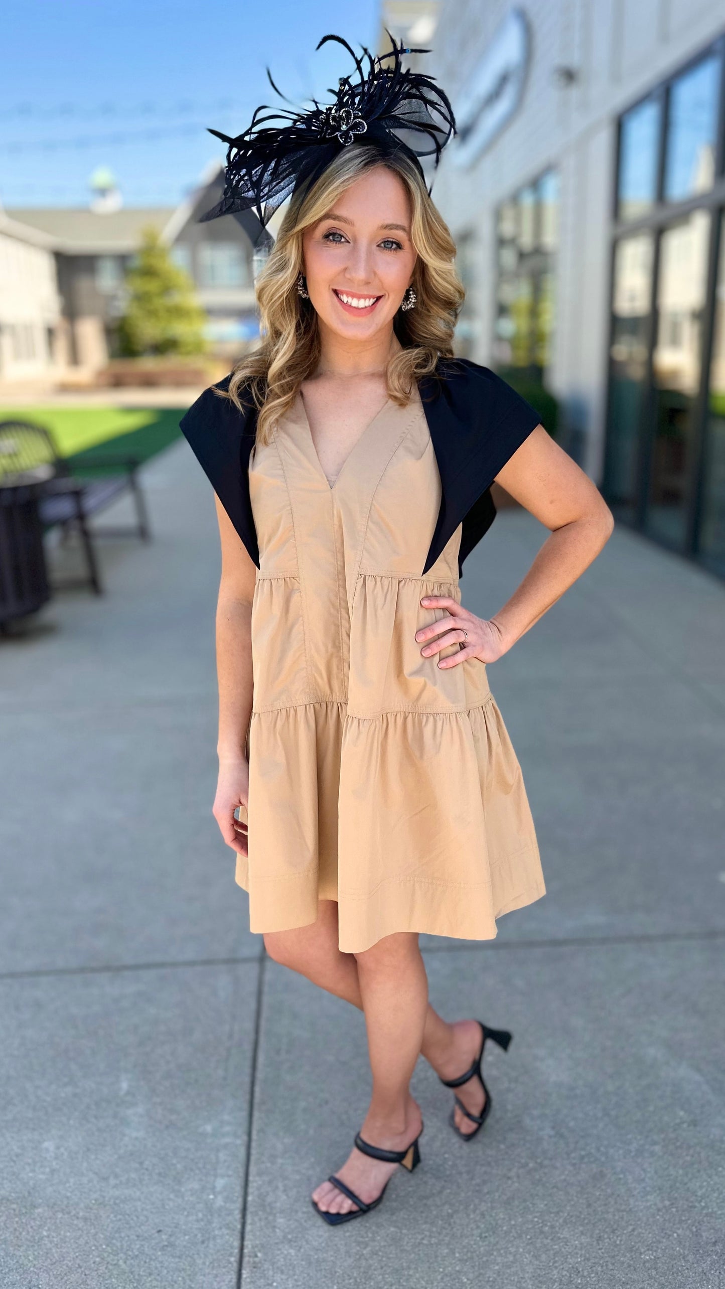Color Pop Poplin Dress - Tan/Black