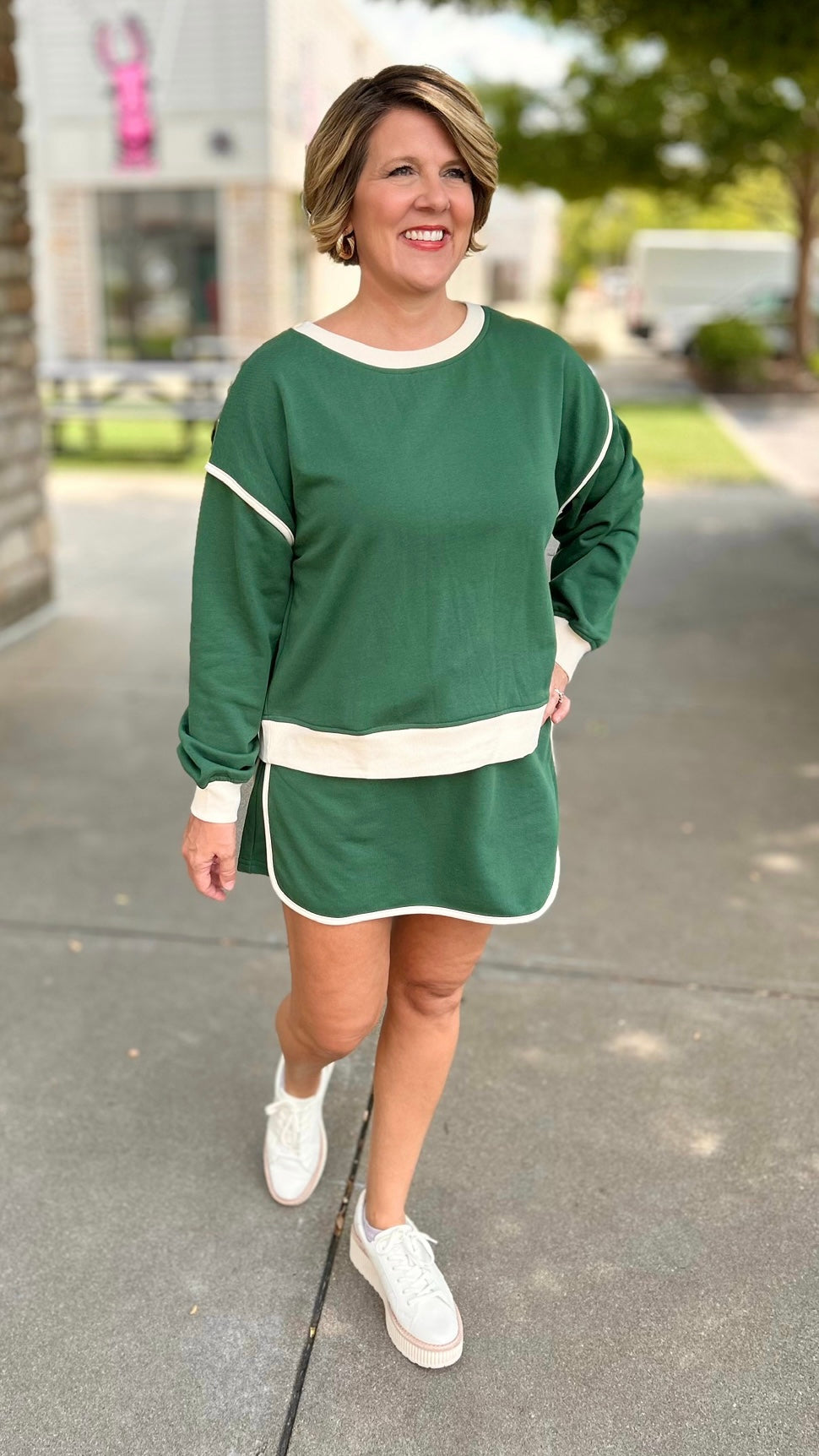 Sporty Chic Sweatshirt - Hunter Green`