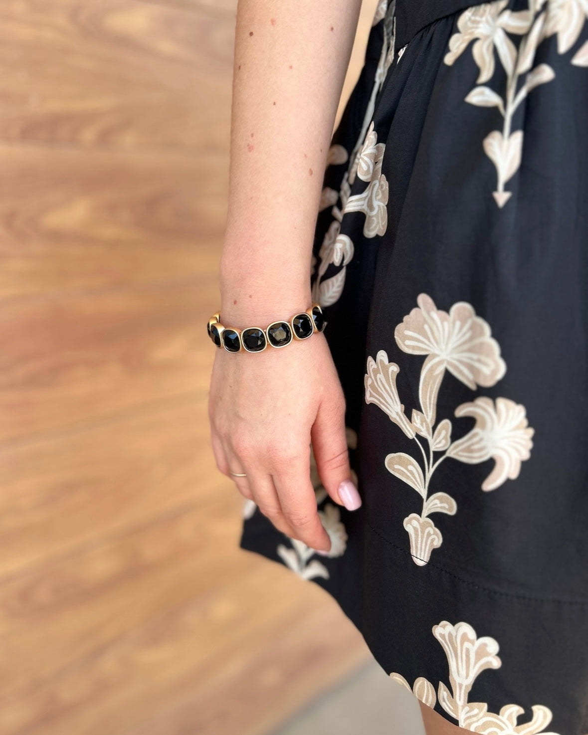 Black Squared Crystal & Gold Stretch Bracelet