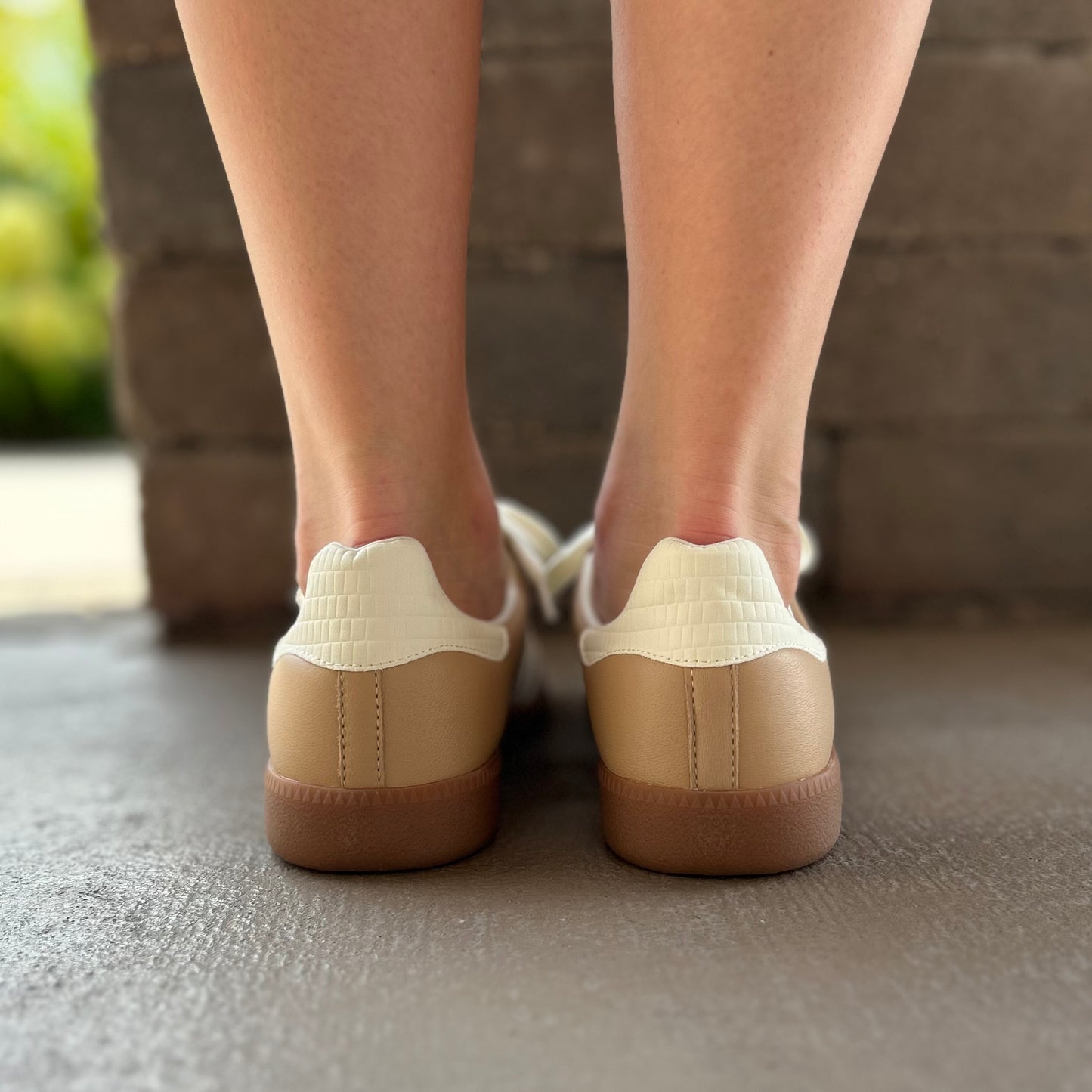 Back 70 Cloud NC - Sand Milk