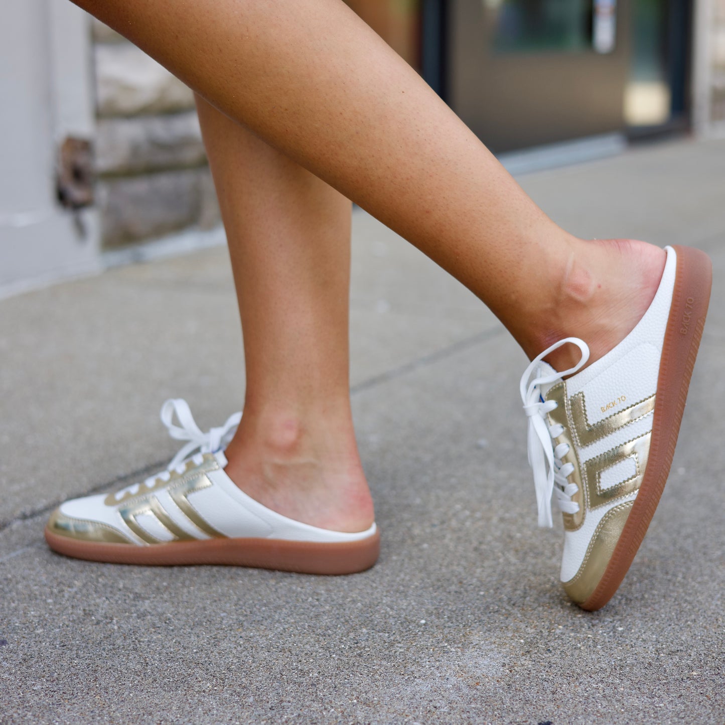 Back 70 Easter Slide - Metallic Gold