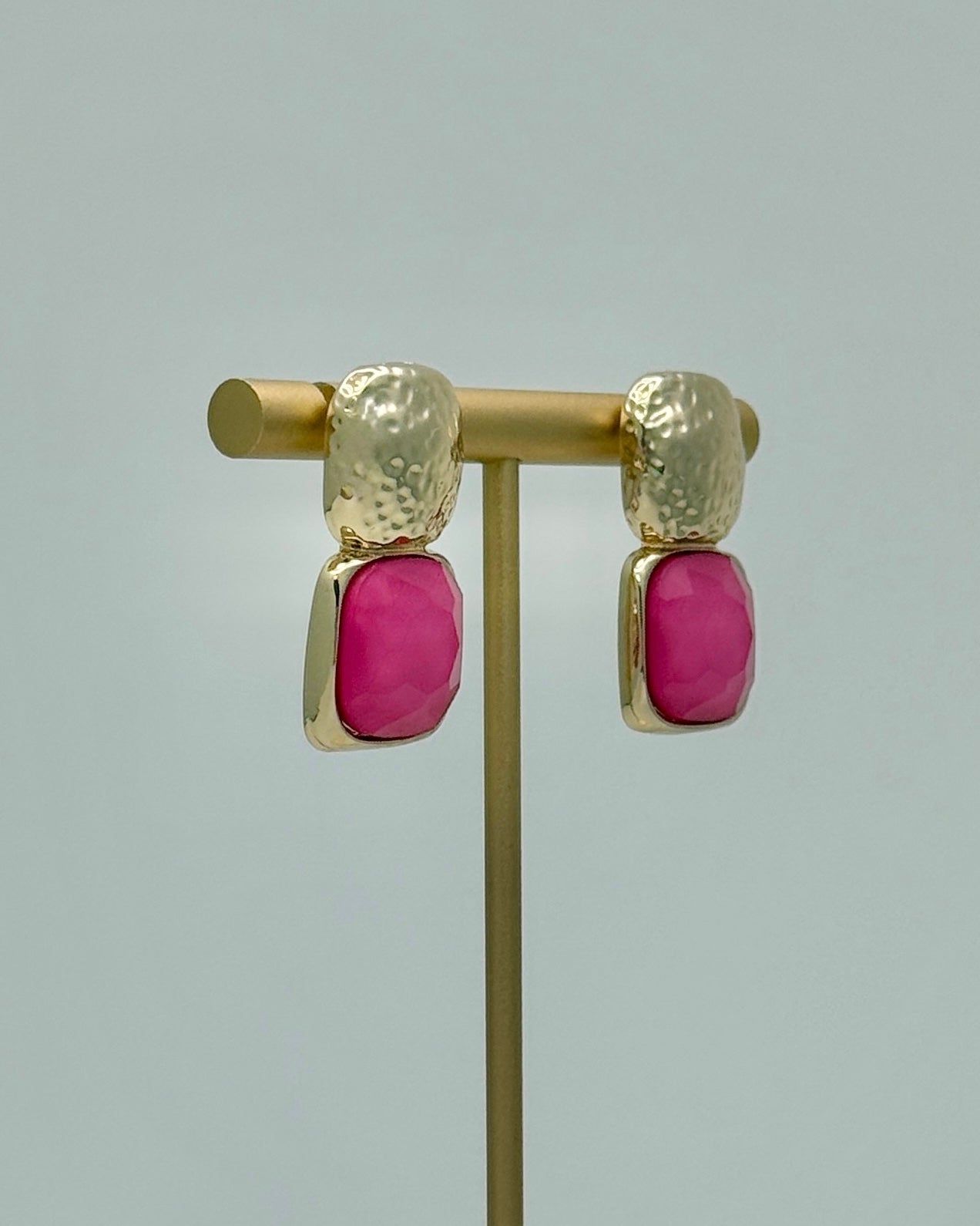 Bold Stone & Gold Earrings - Fuchsia
