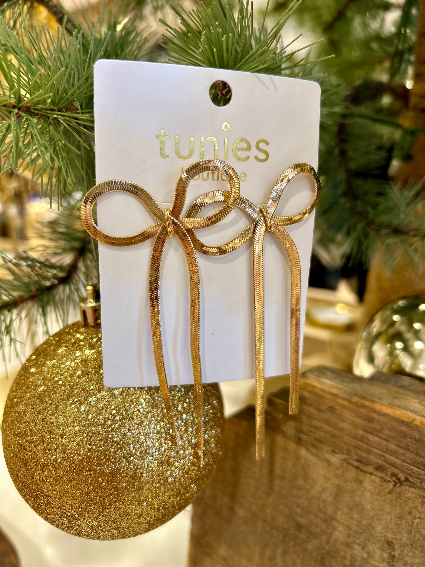 Gold Chain Bow Post Earrings
