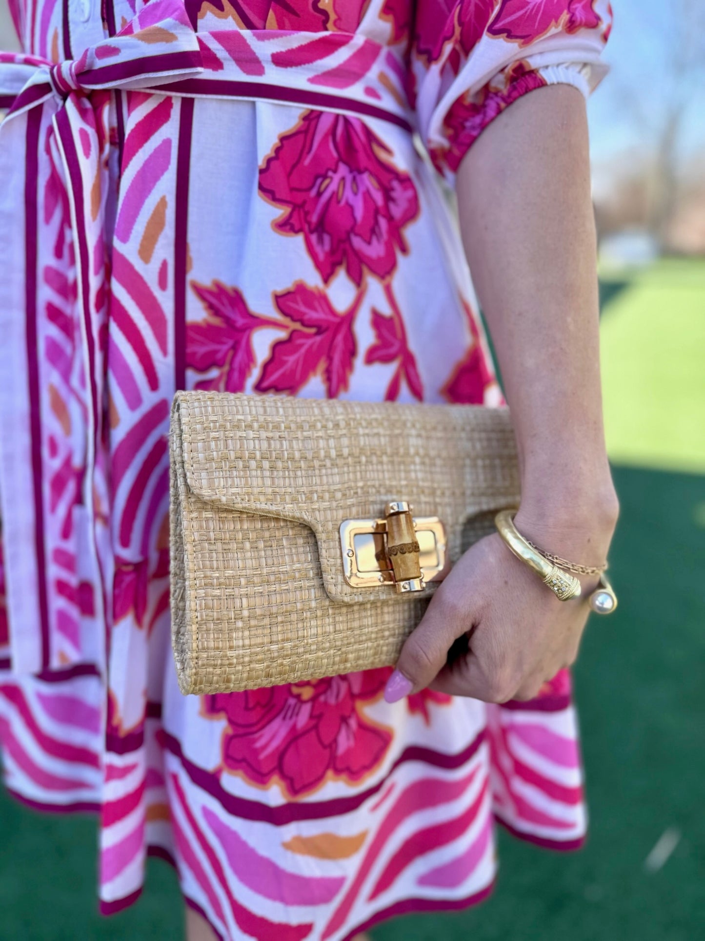 Lilly Straw Clutch