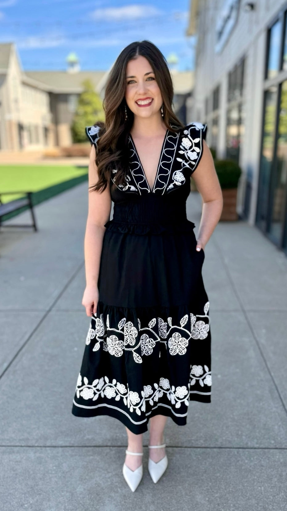 Enchanting Embroidered Midi Dress - Black