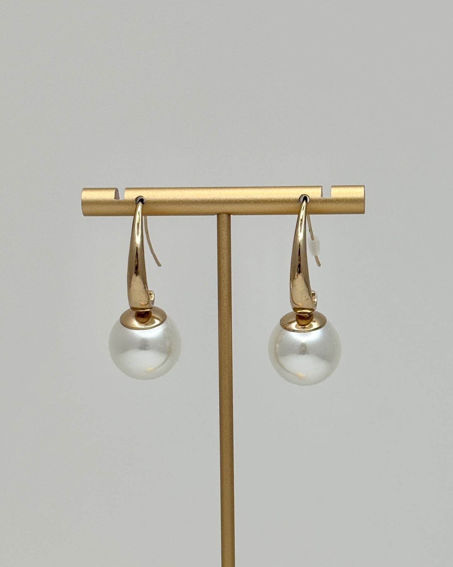 Gold & Pearl Dangle Earrings