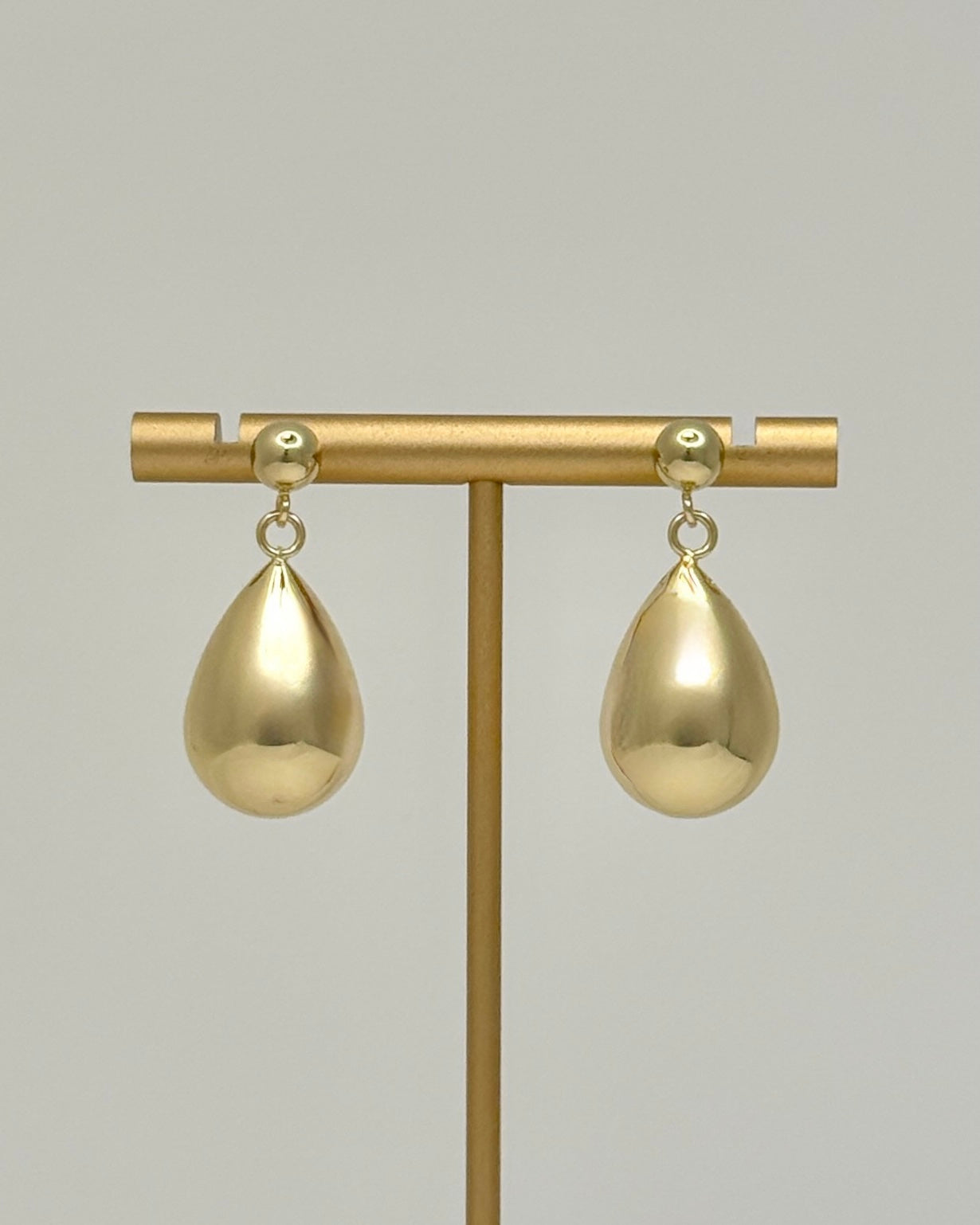 Light Gold Puff Teardrop Earrings