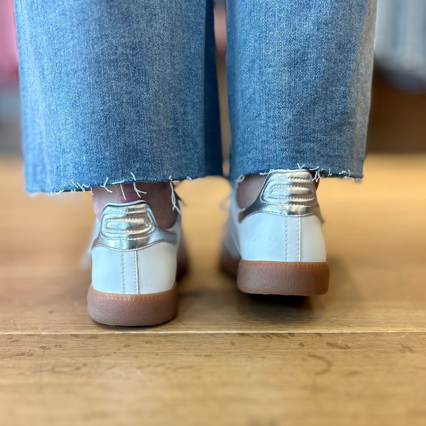 Back 70 Cloud - Light Grey