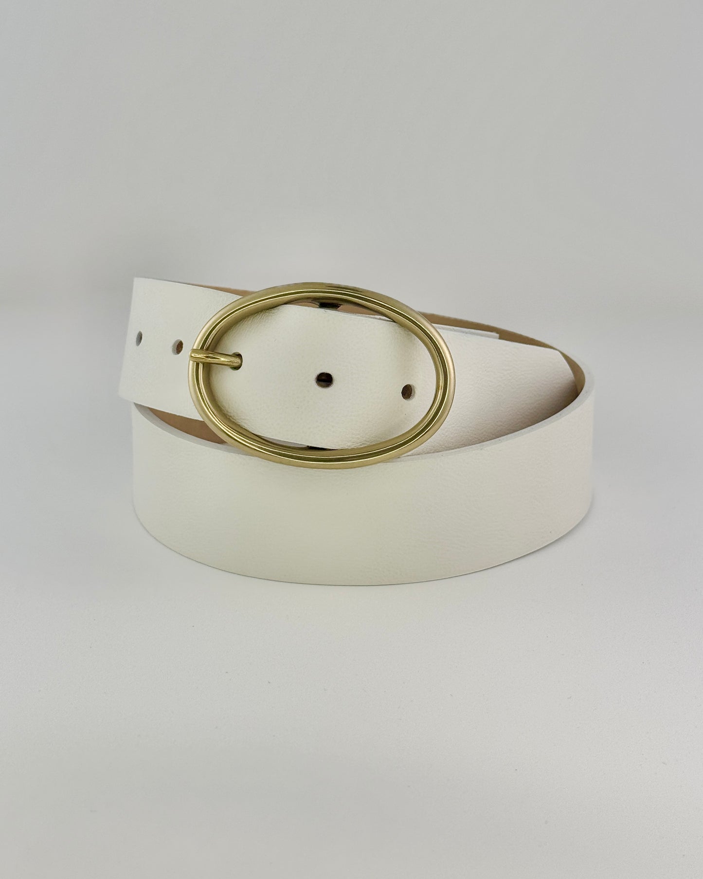 White Leather Belt - Gold Oval Buckle