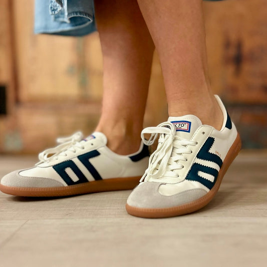 Back 70 Cloud Sneaker-Navy