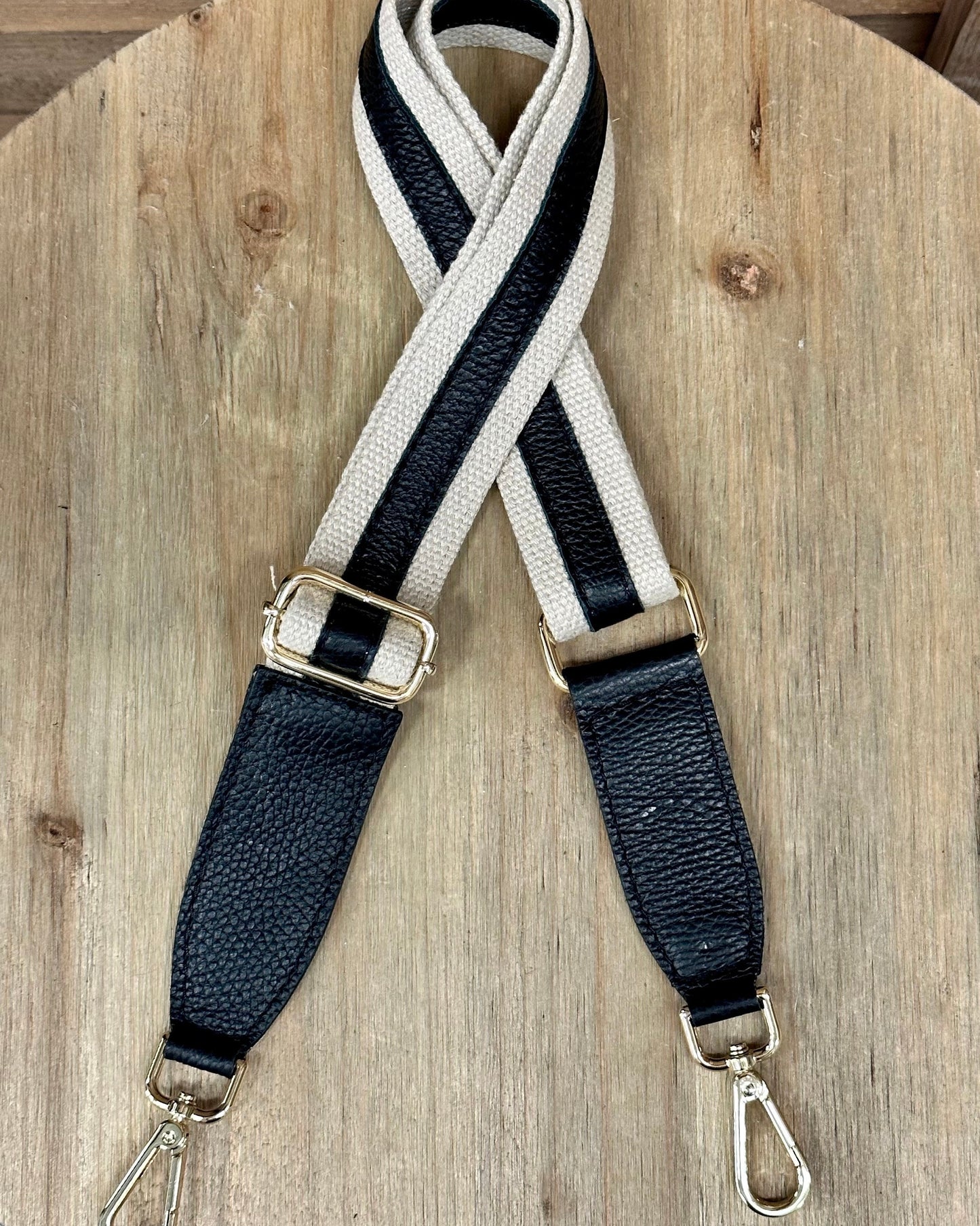 German Fuentes Lovable Leather Mini Purse - Black