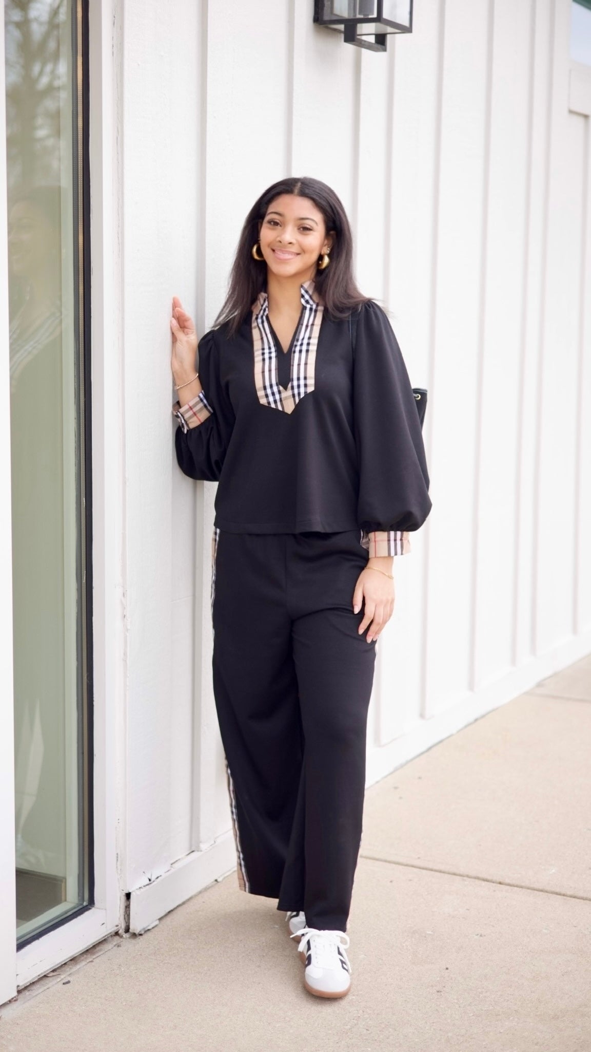 Sydney Black & Plaid Trim Top