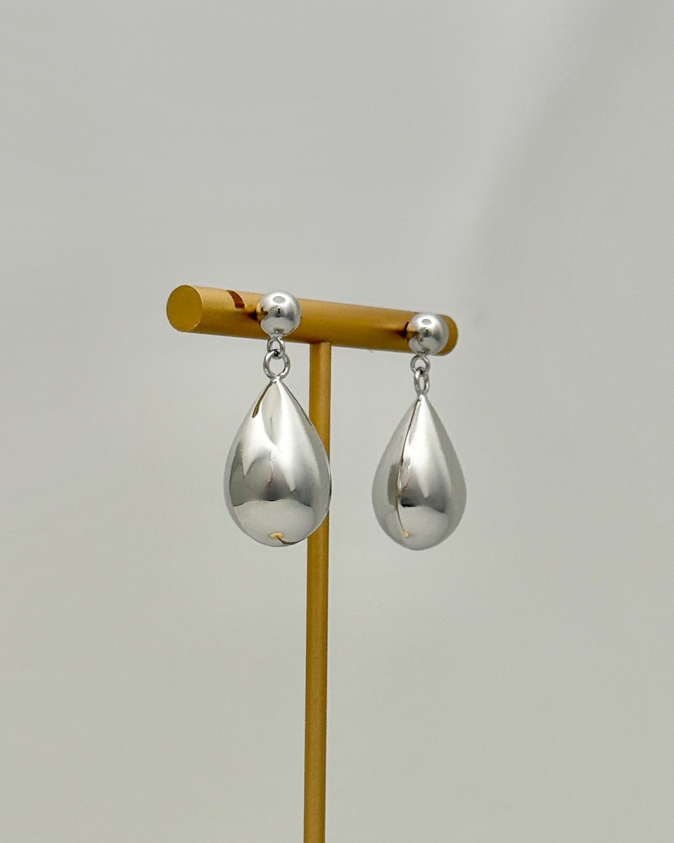 Light Silver Puff Tear Drop Earrings