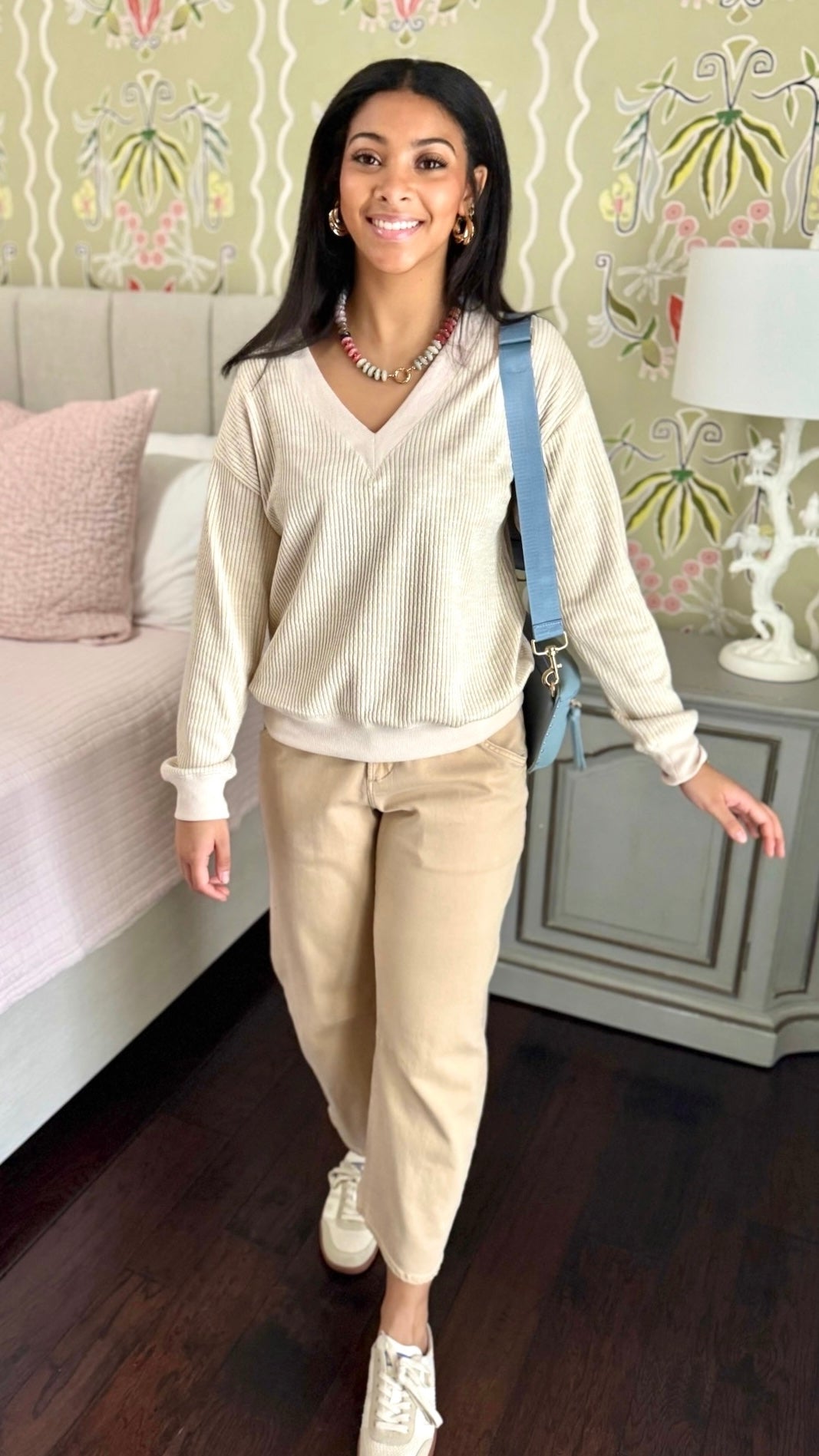 Sophie V Neck Ribbed Pullover - Light Beige