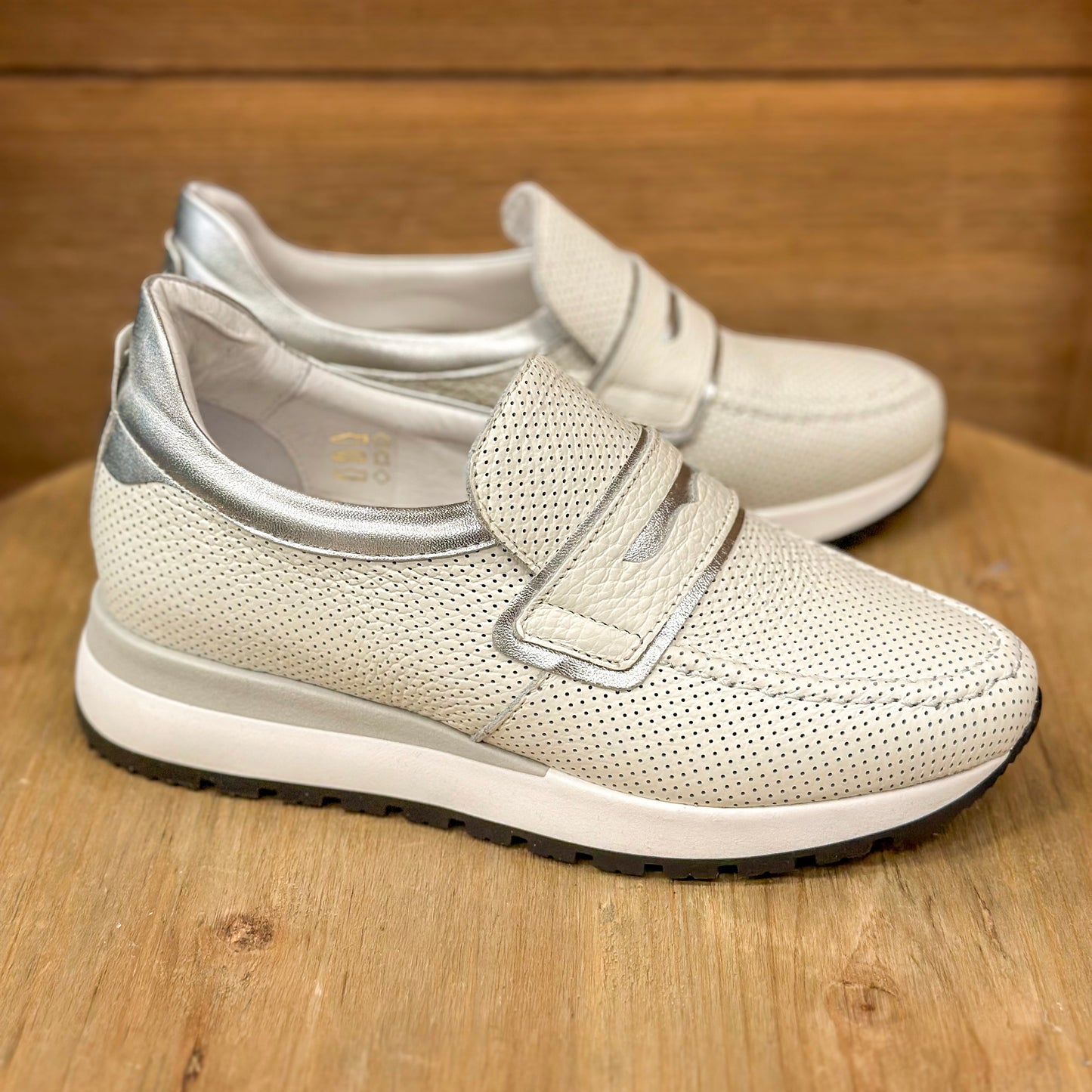 Vaddia Chalk Slip-On Sneaker - White