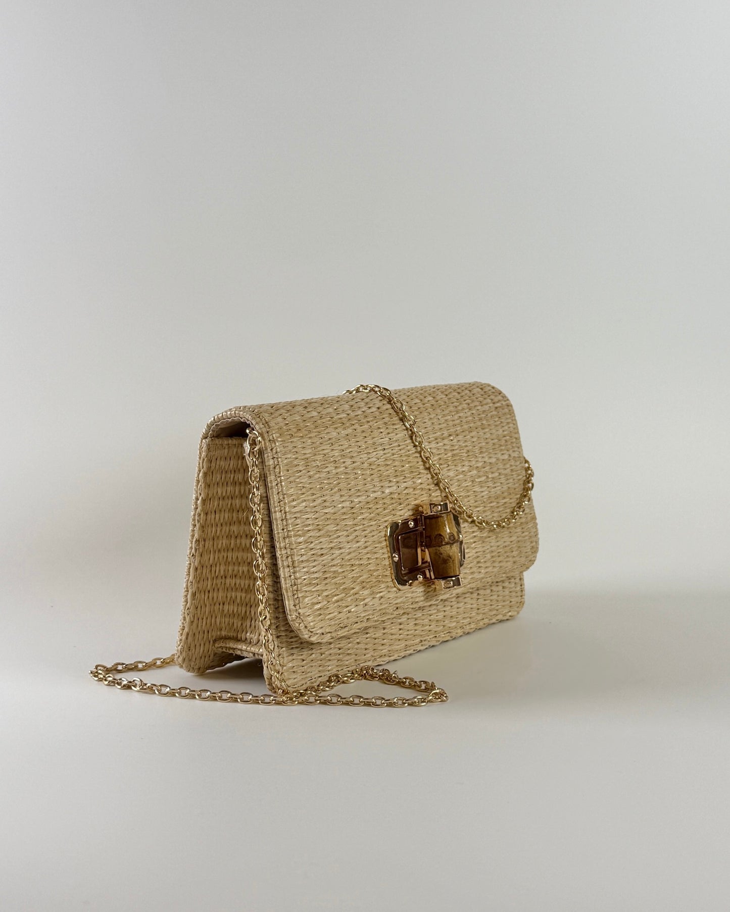 Lilly Straw Clutch