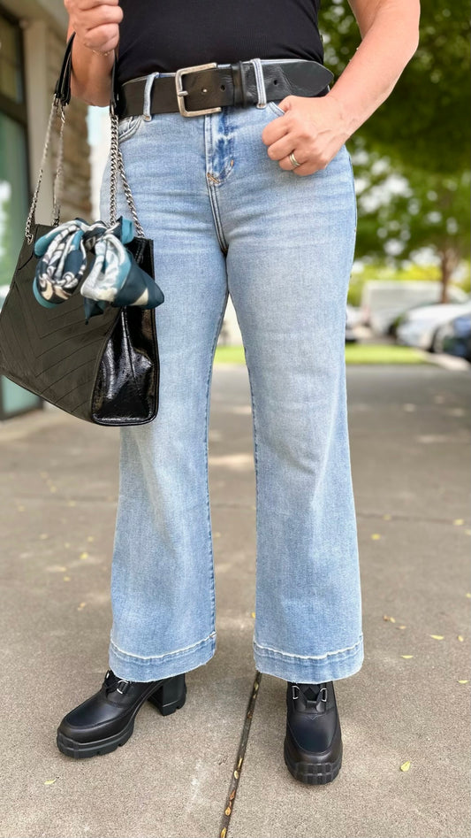 Dear John Fiona Mid Rise Wide Leg Jean - Montilla