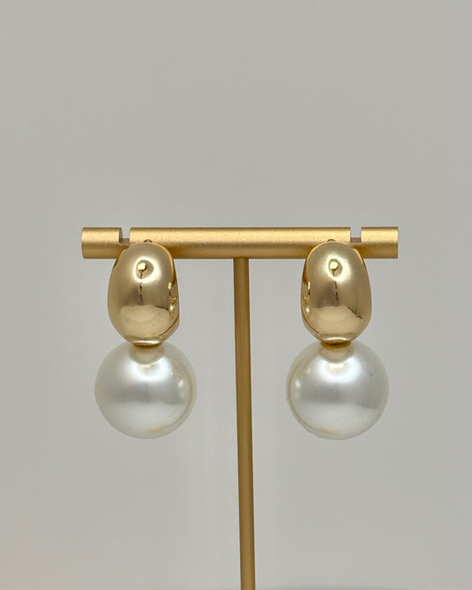 Pearl & Gold Drop Earrings