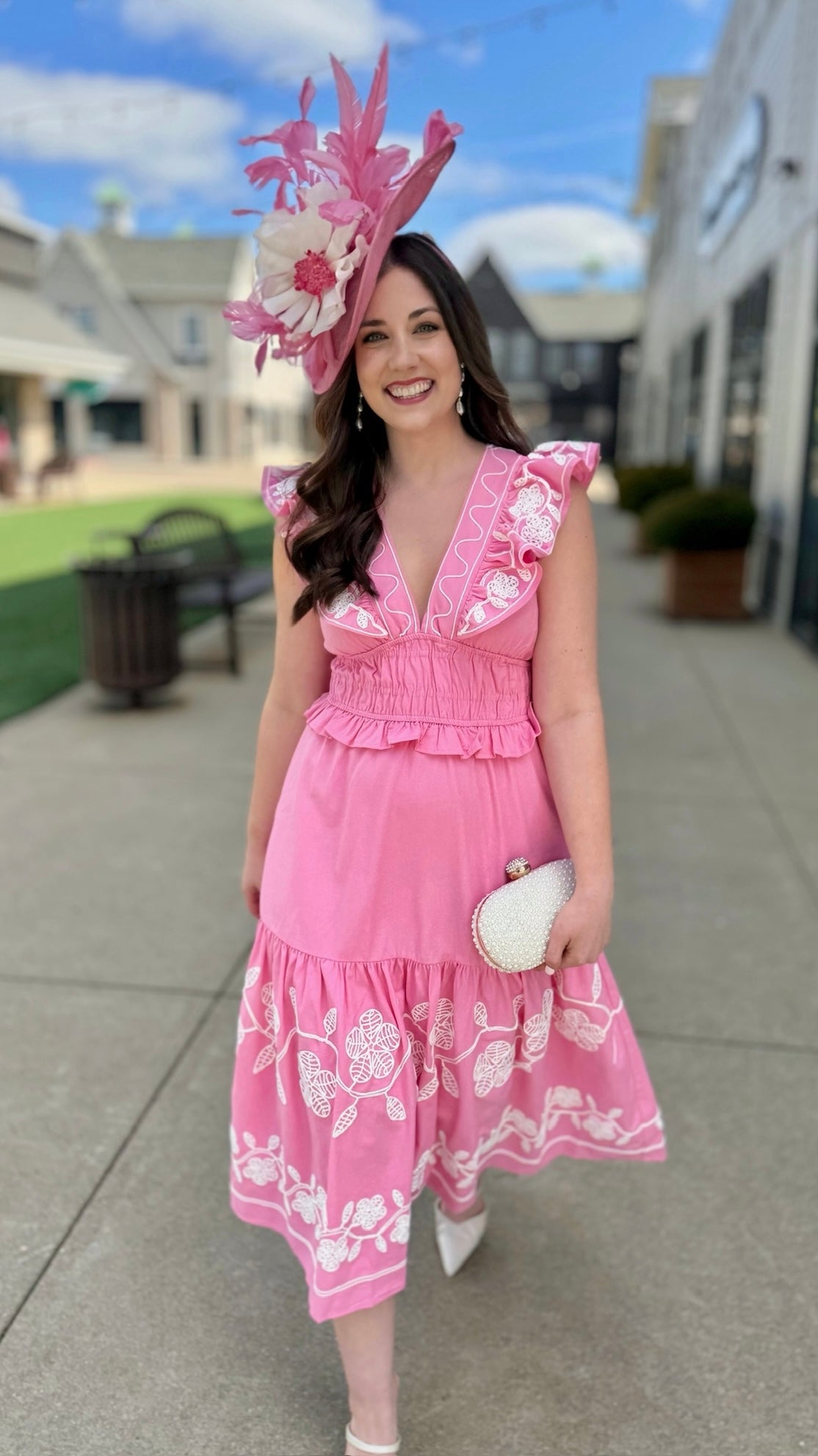 Enchanting Embroidered Midi Dress - Pink