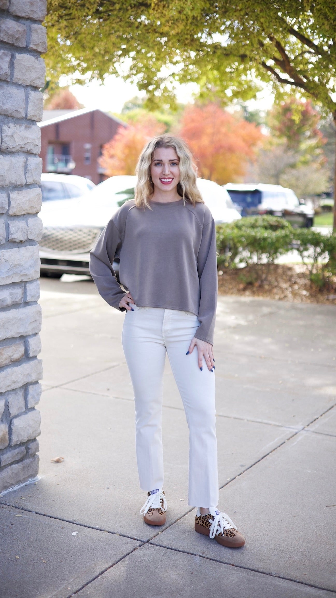 Claire Pleat Pullover - Mocha