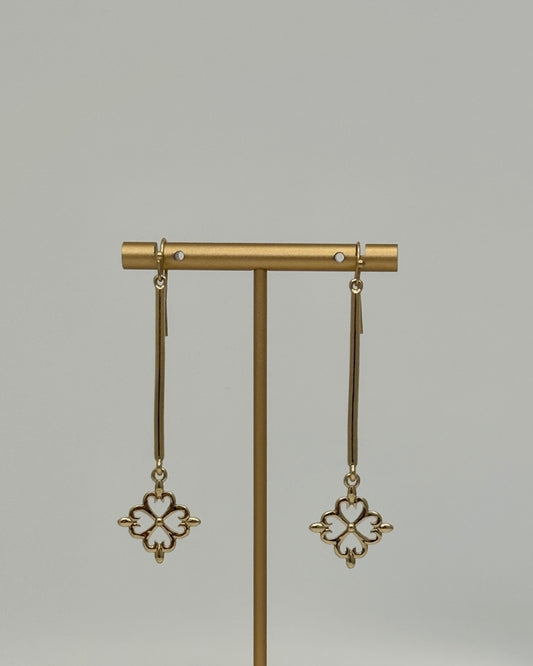 Clover Stick Earrings - Gold