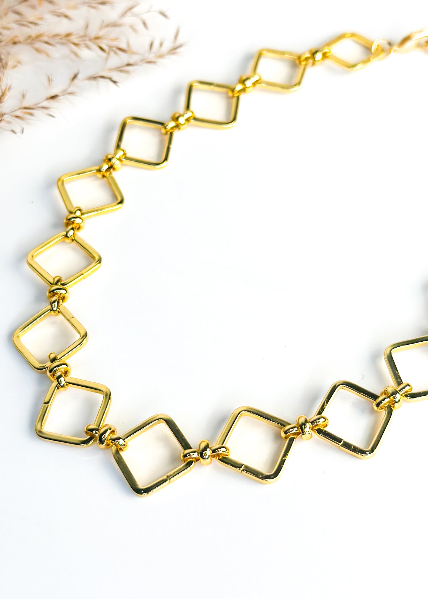 Diamond Cutout Gold Necklace