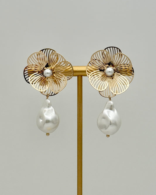 Flower Earrings with Pearl