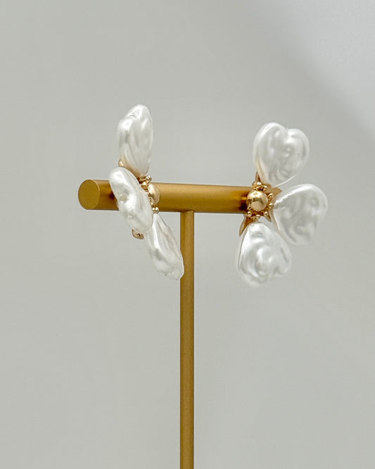 Heart Seed Pearl Fan Earrings