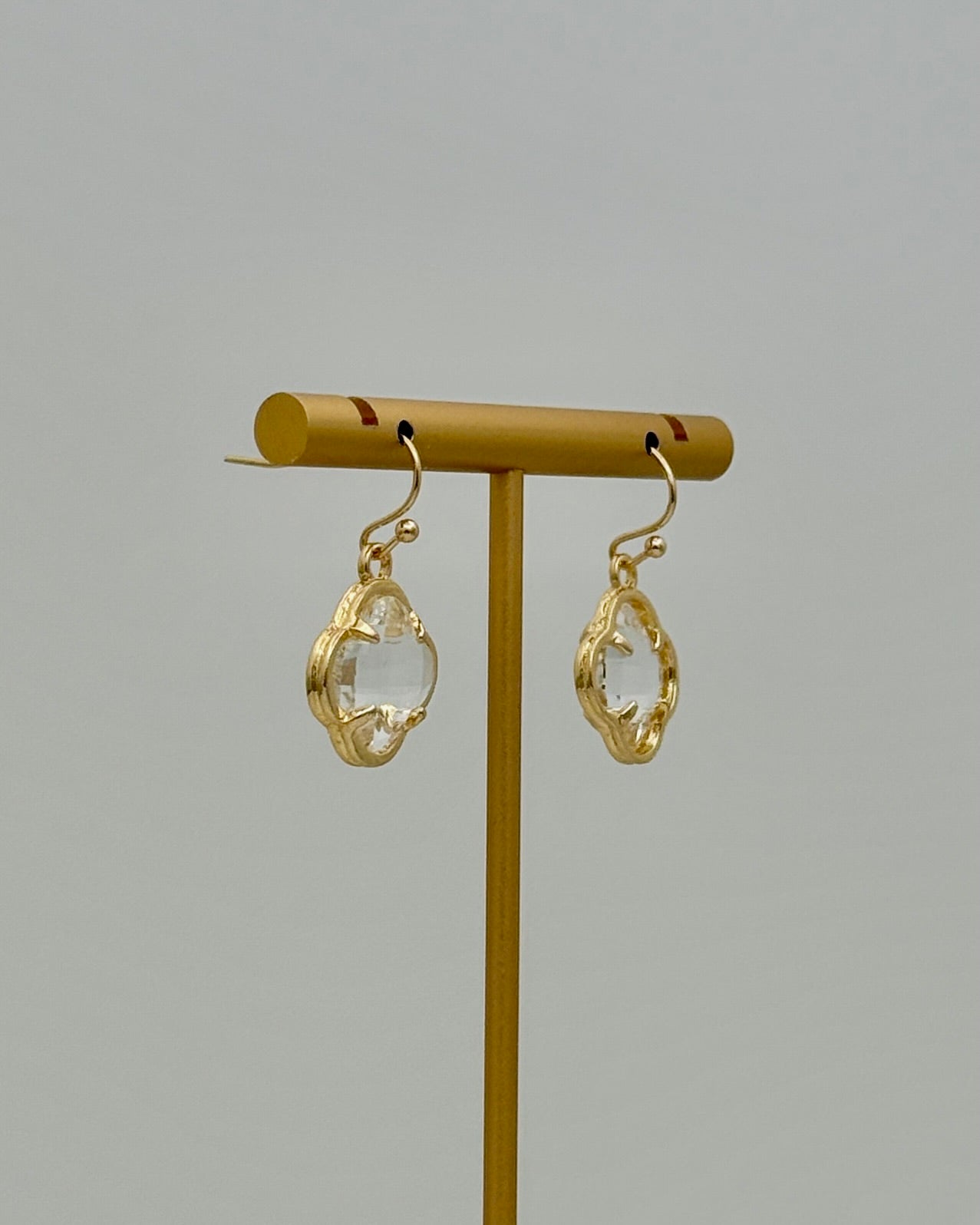 Clover Earrings - Clear