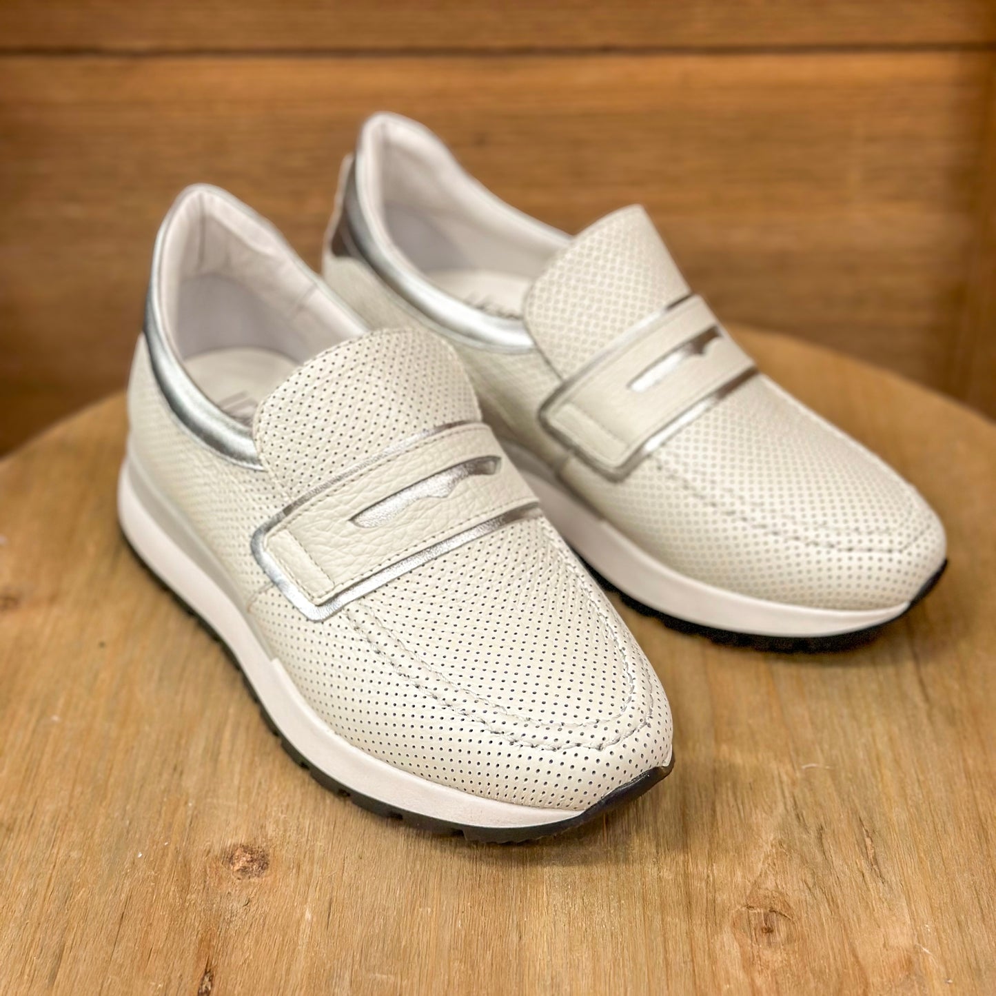 Vaddia Chalk Slip-On Sneaker - White
