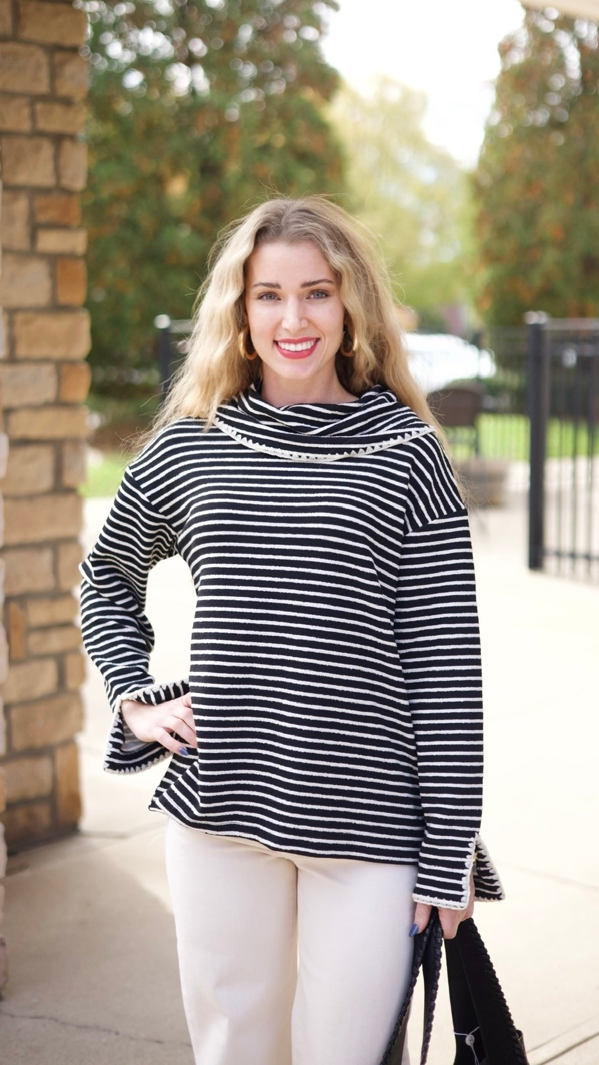 Taylor Pullover - Black