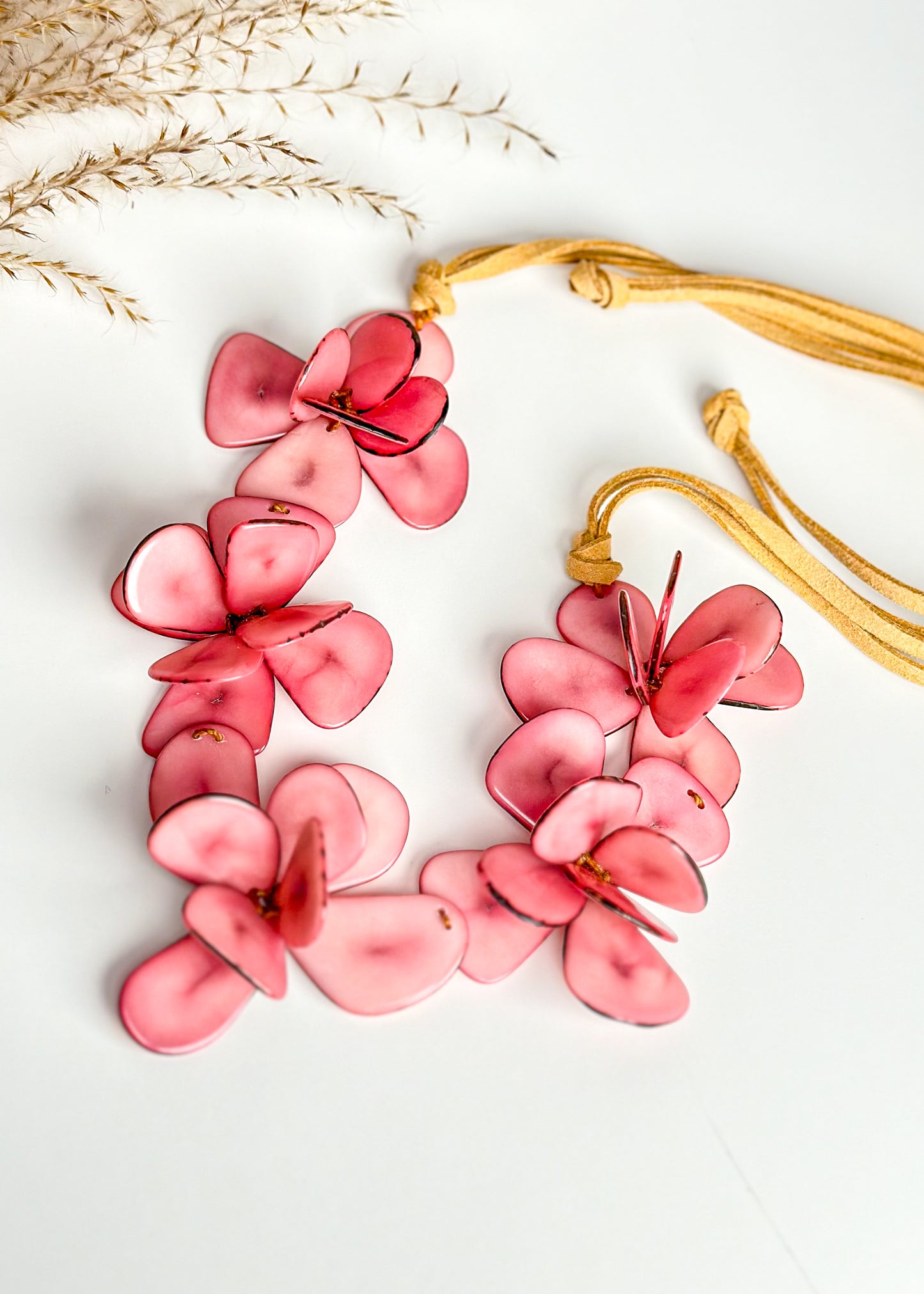 Tagua Florence Flower Necklace - Pink