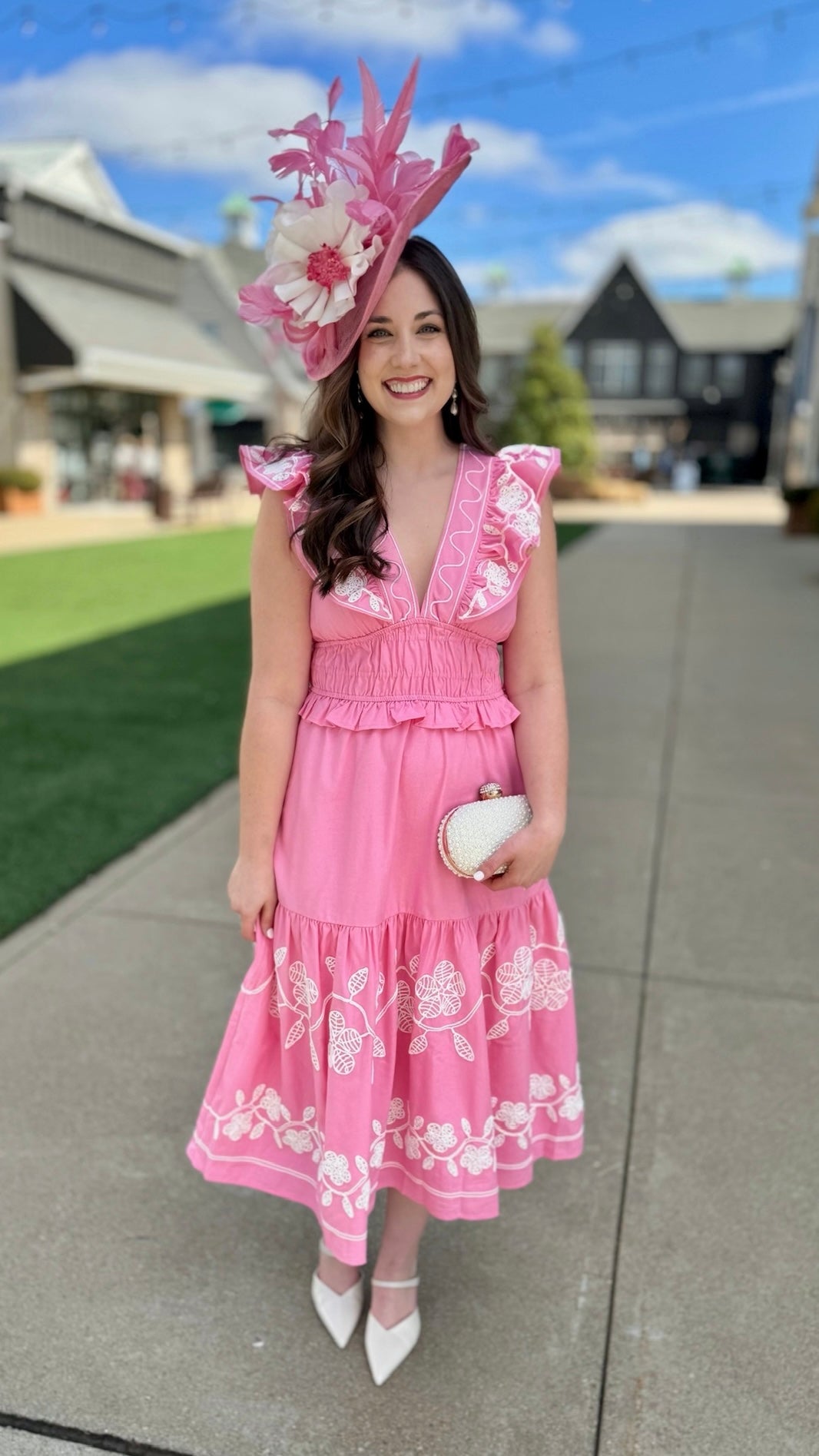 Enchanting Embroidered Midi Dress - Pink