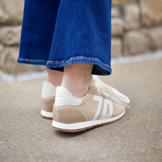 Back70 Asian - Almond