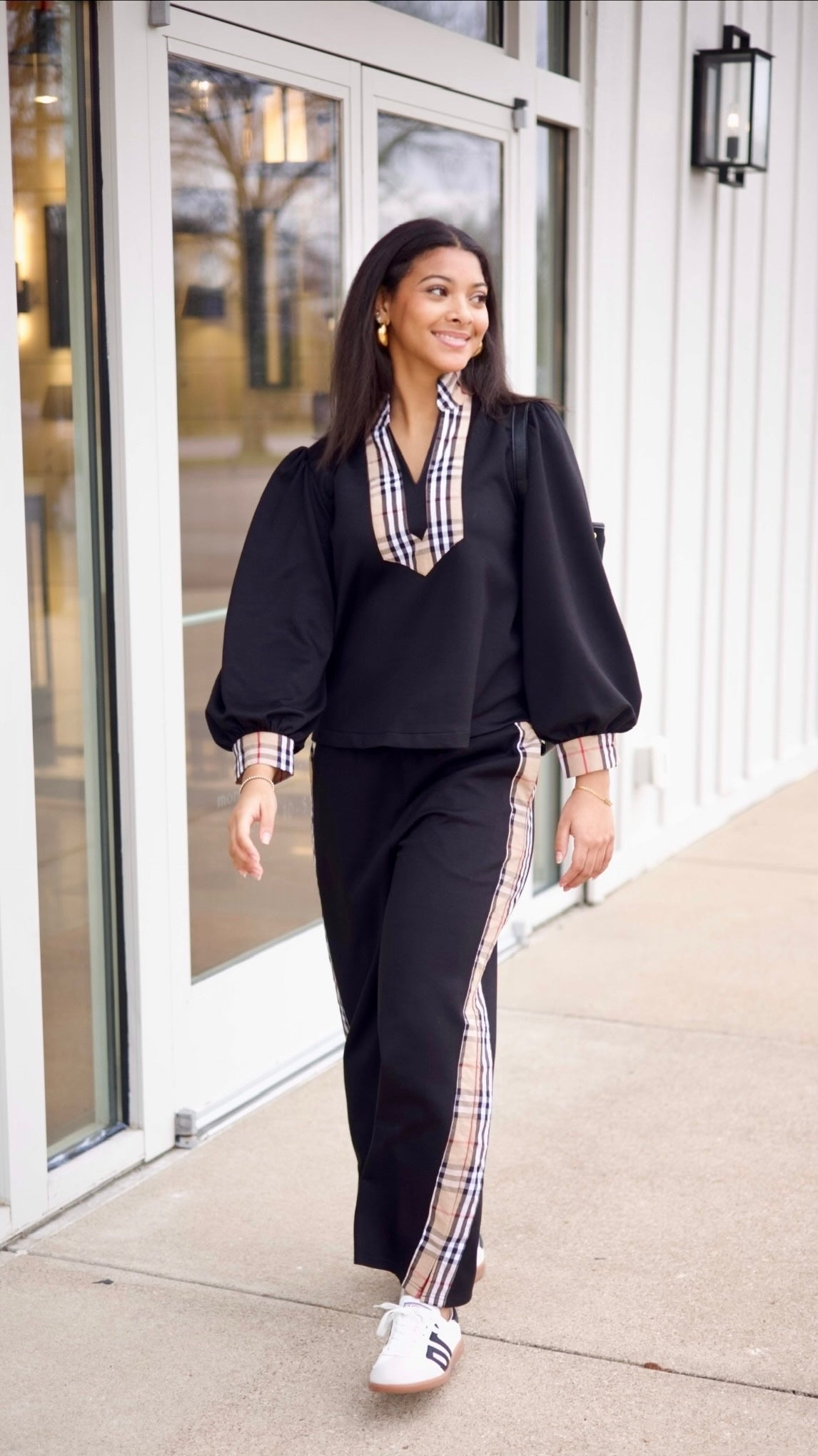 Sydney Black & Plaid Trim Pant