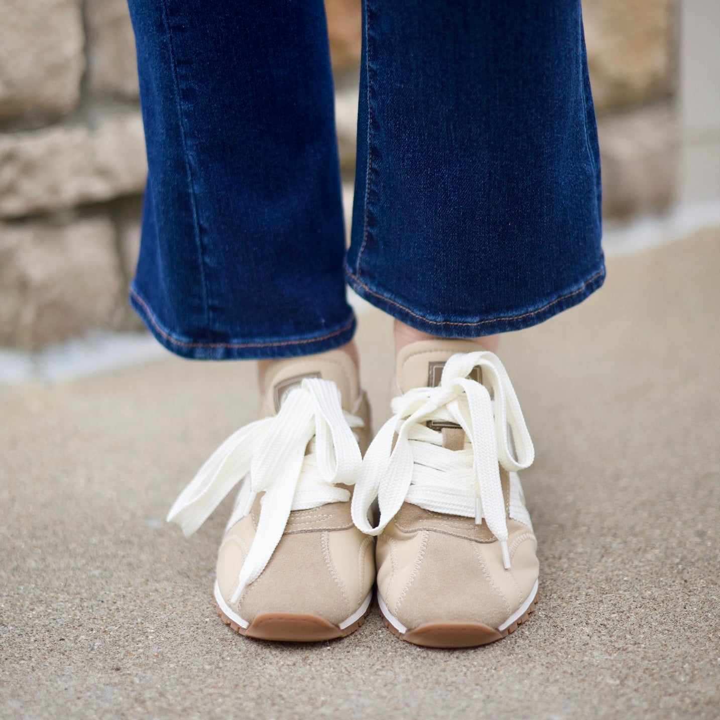 Back70 Asian - Almond