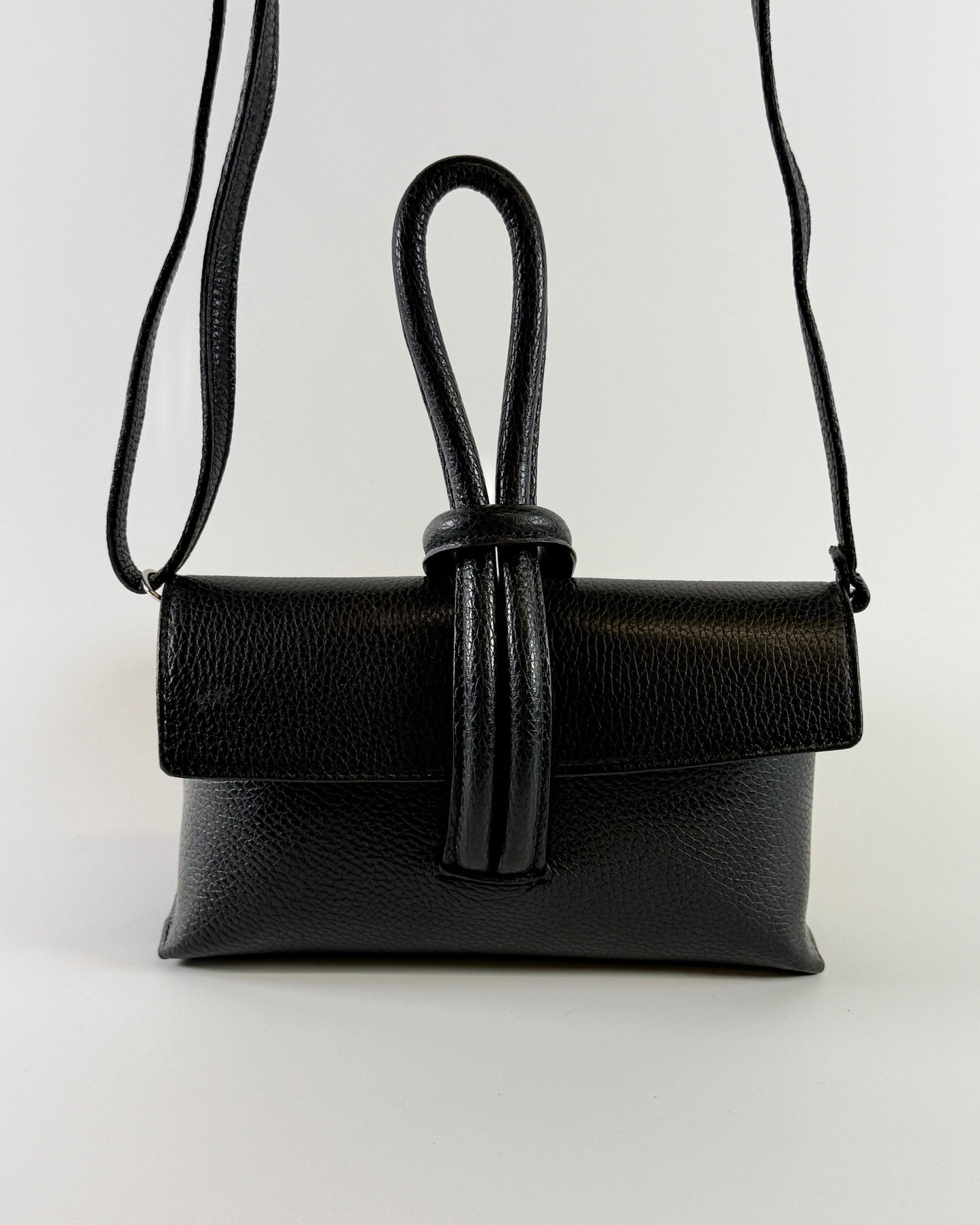 Loop Wristlet Leather Bag - Black
