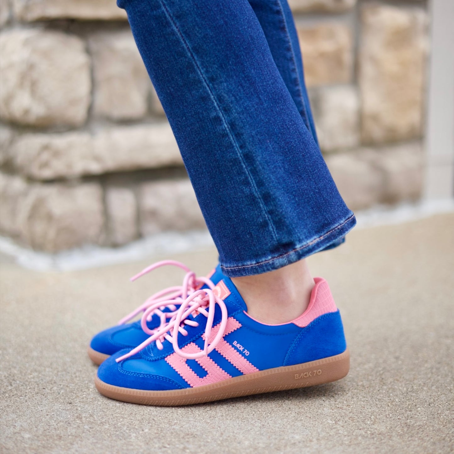 Back 70Ghost - Sapphire