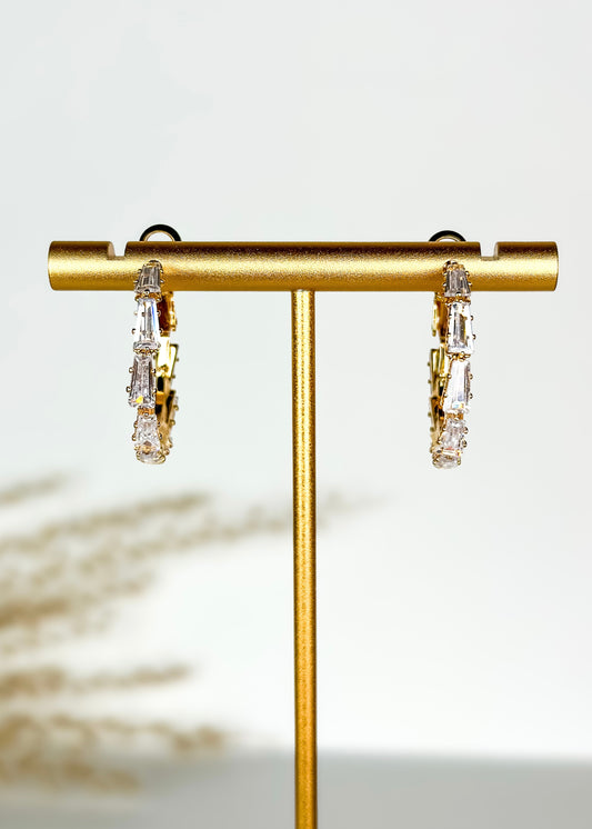 Everyday Huggie Hoop Earrings - Gold / Clear