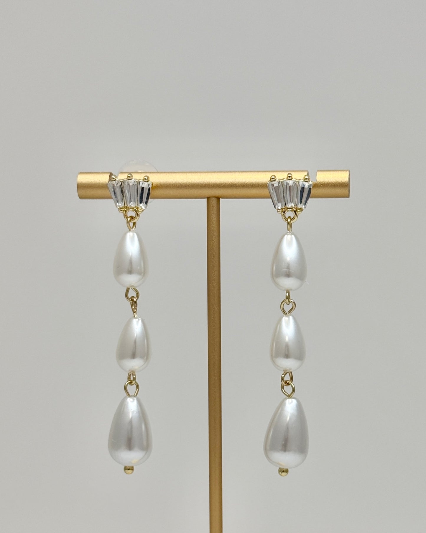 Charlotte Gold & Pearl Earrings