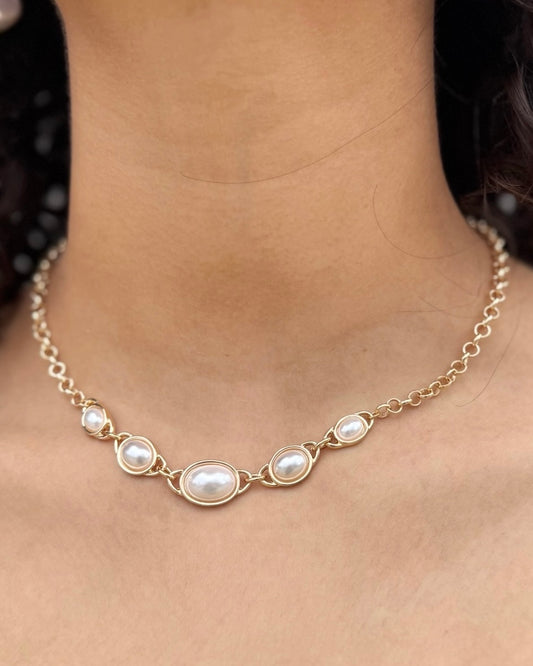 Gold Chain Oval Pearls