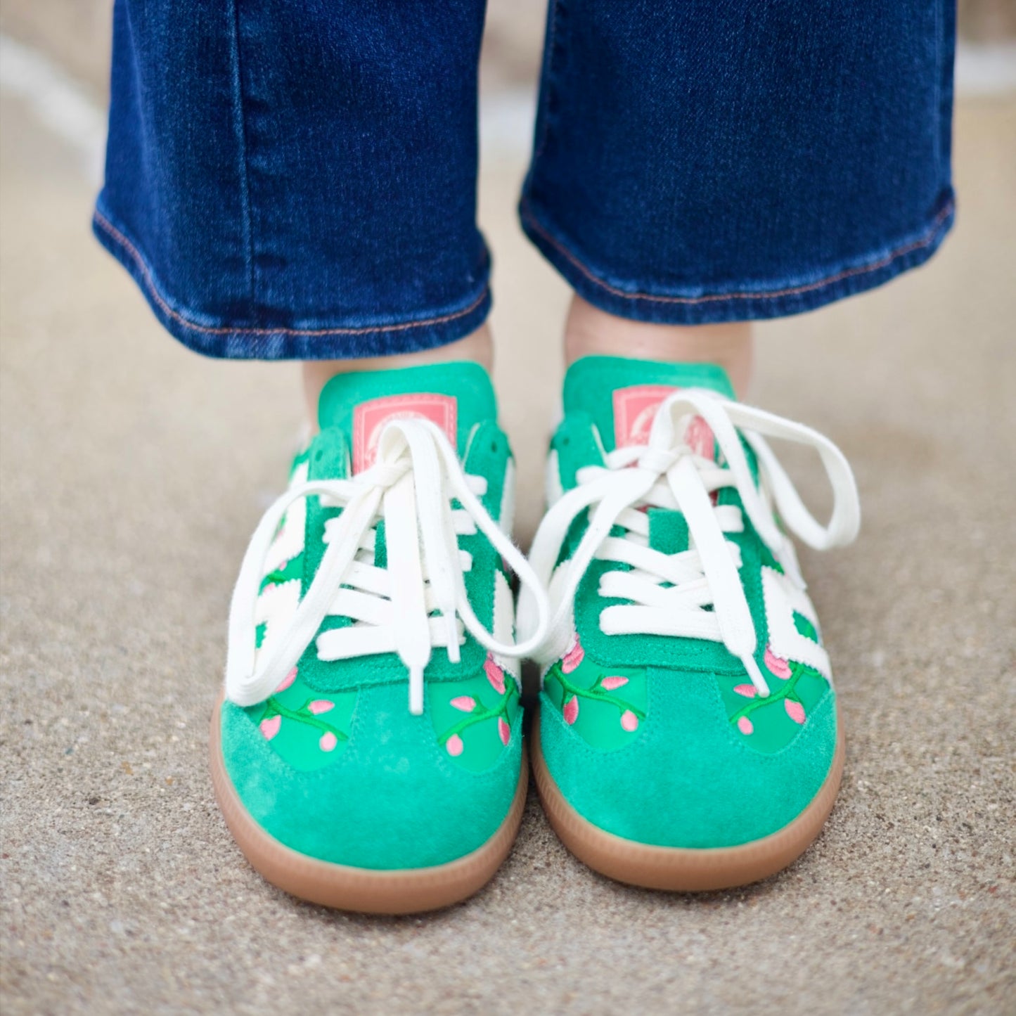 Back70 Ghost - Floral Green