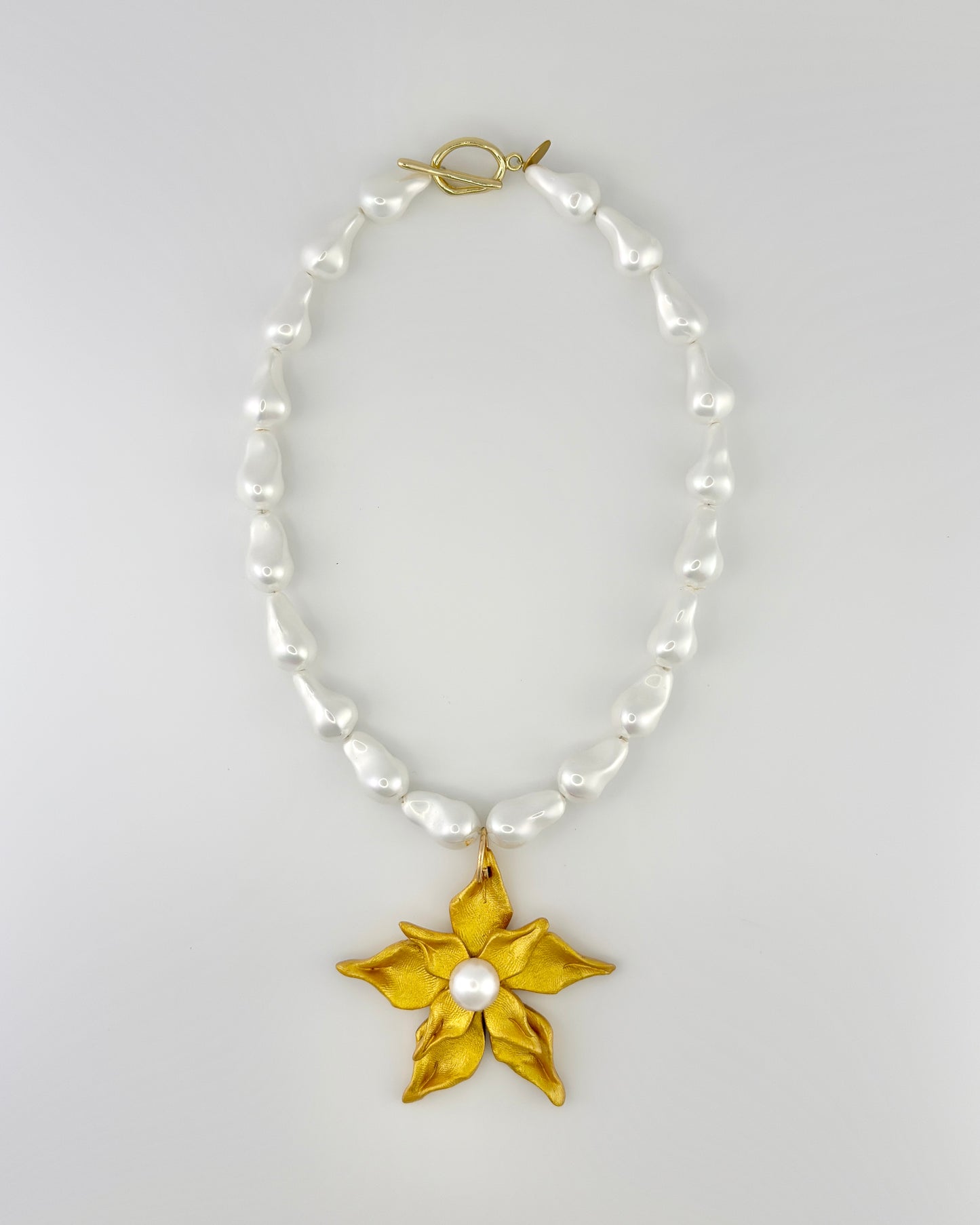 Baroque Pearls Magnolia Necklace