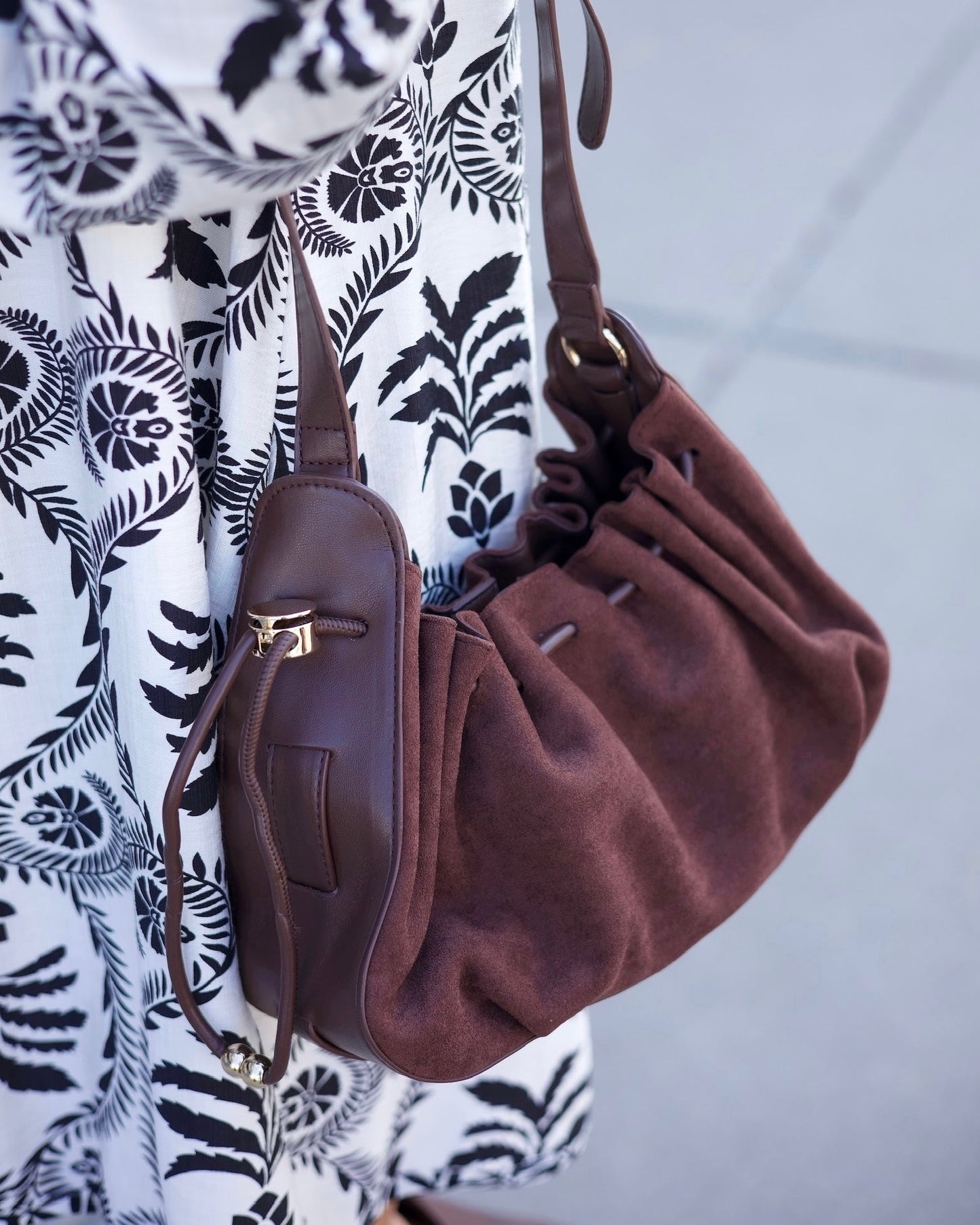 Cinch Bag - Chocolate Suede