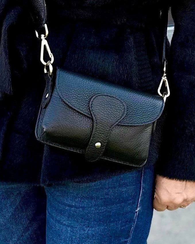 German Fuentes Lovable Leather Mini Purse - Black